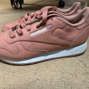 Reebok Dusty Rose Athletic Shoes
